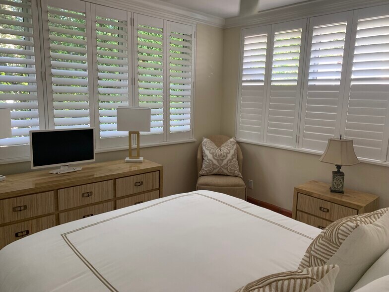 Bedroom - 401 Peruvian Ave