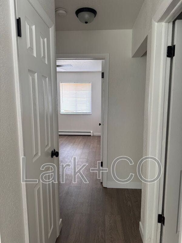 Building Photo - 3014 Mallard Dr