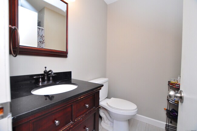 Building Photo - 305 Timber Ln