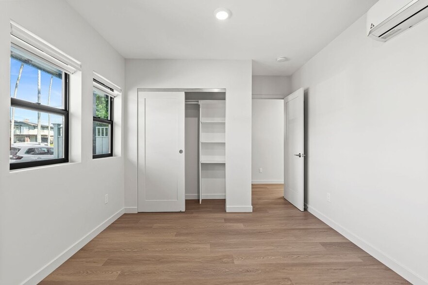 Building Photo - 4787 Panorama Dr