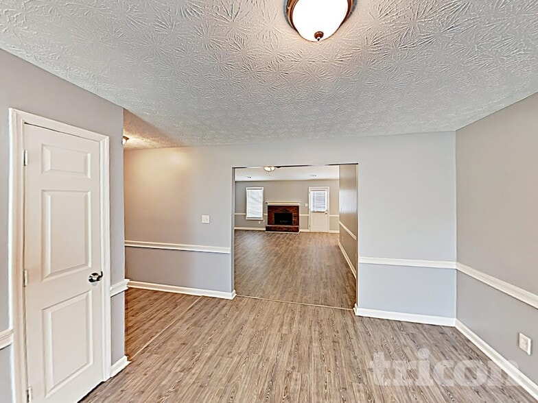 Building Photo - 105 Dailey's Plantation Dr