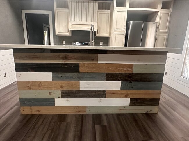 Building Photo - 14525 Oak Hill Ln