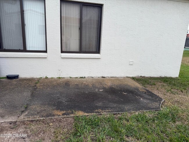 Building Photo - 604 Robin Rd