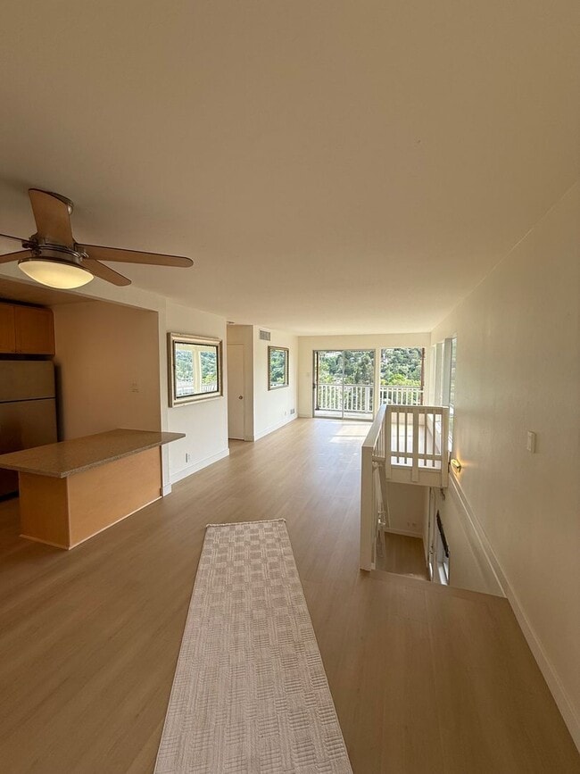 Building Photo - 55-57 Bayo Vista Way