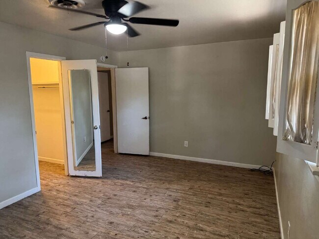 Building Photo - "Spacious 4-Bedroom Home with 2 Full Baths in Lubbock – 1,984 Sq Ft of Comfort!"