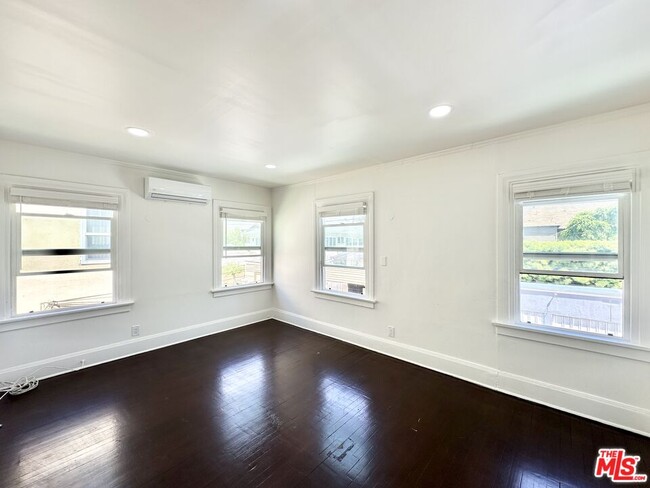 Building Photo - 1156 4th Ave