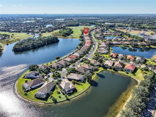 Building Photo - 6096 Dogleg Dr