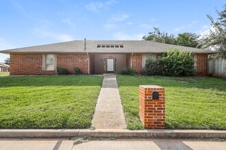 Building Photo - 10616 Basswood Canyon Rd