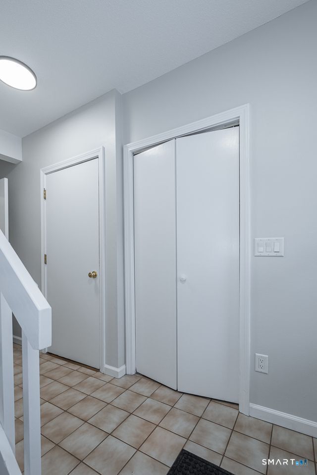 Building Photo - 465 Wolcott St