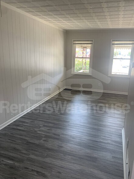 Building Photo - 512 Wood St