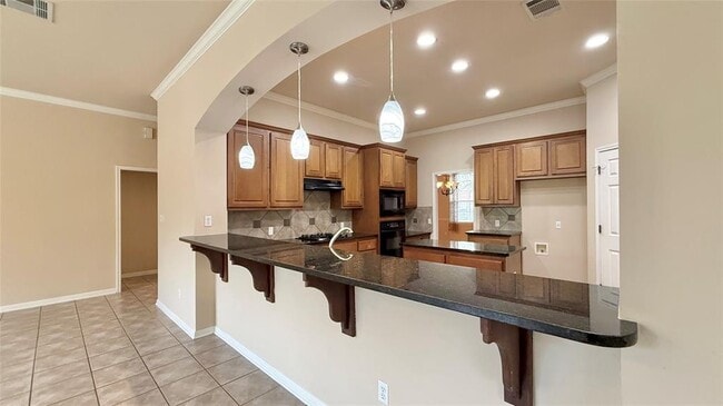 Building Photo - 16212 Double Eagle Dr