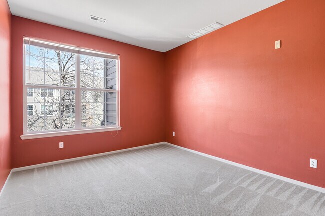 Building Photo - 1574 Olympia Cir