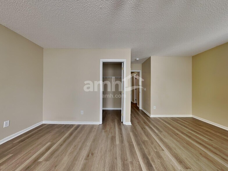 Building Photo - 161 Wildberry Ln