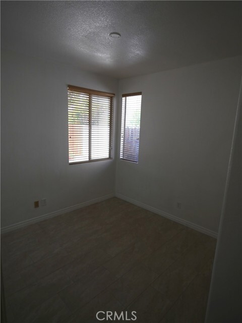 Building Photo - 5838 Mimosa Ct