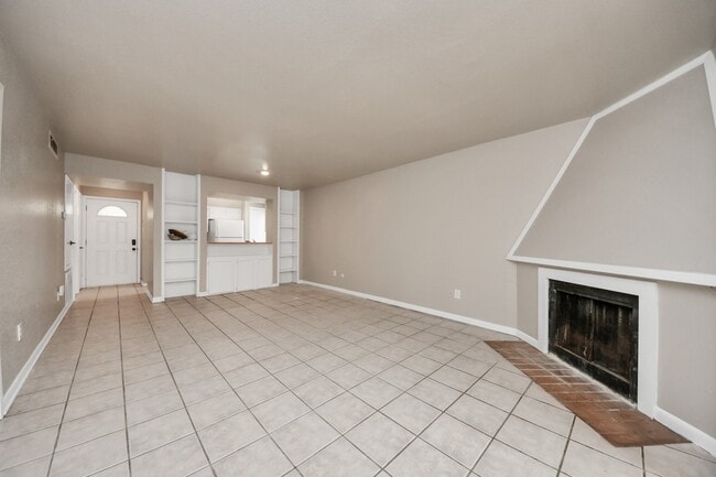 Building Photo - 10075 Westpark Dr