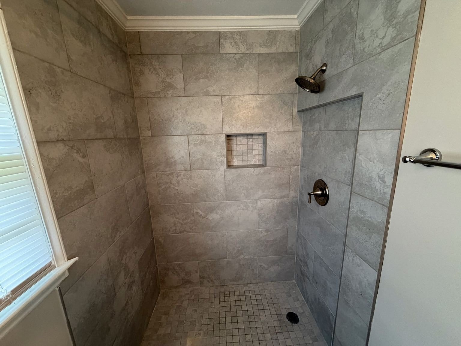 Building Photo - 350 Fennel Wy SW