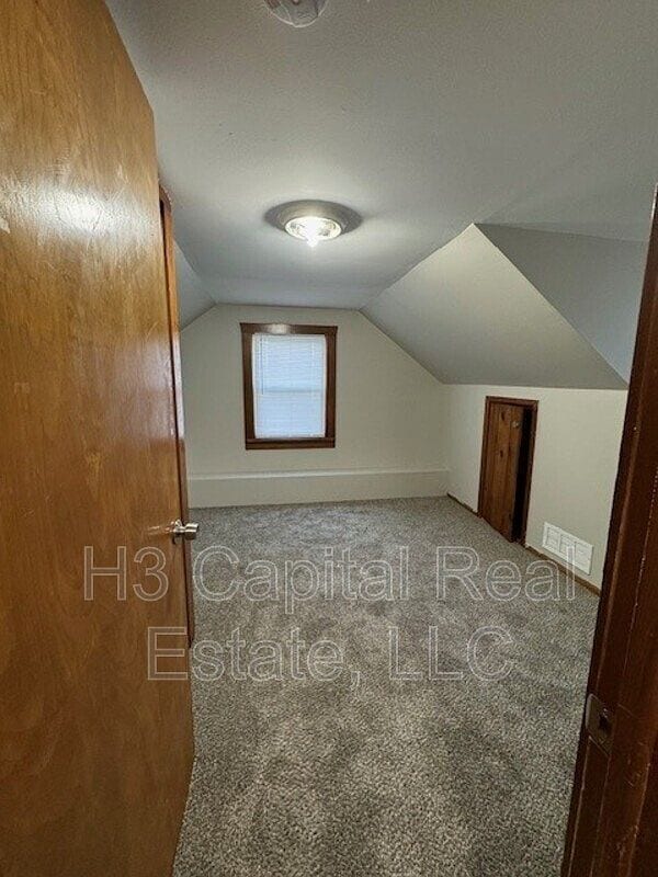 Building Photo - 115 N Border St