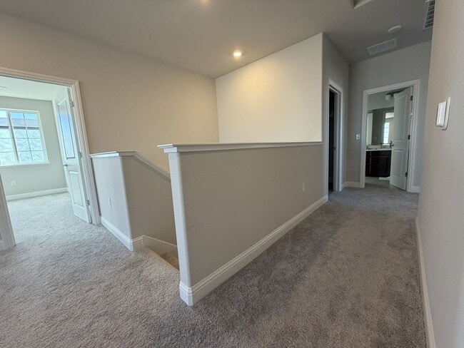 Building Photo - Beautiful 5 bedroom, 4 bathroom 2 story home in Rancho Cordova!!!