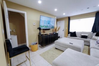 Building Photo - 6611 Winfield Blvd