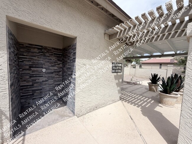 Building Photo - 1254 N 85th Pl