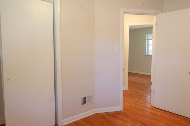 Building Photo - 4300 Begg Blvd
