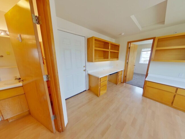 Building Photo - 1611 Ferry Alley