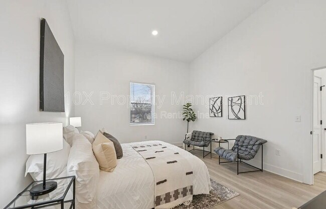 Building Photo - 92 E Innis Ave