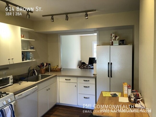 Building Photo - 614 Brown St