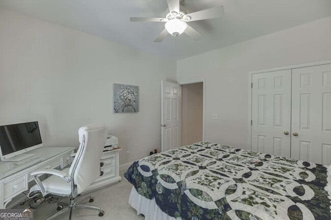 Building Photo - 6440 Deep Woods Ct