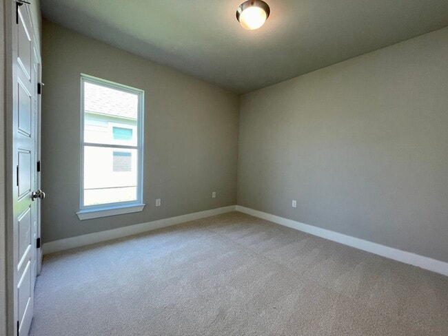 Building Photo - Beautiful home In Ascension!