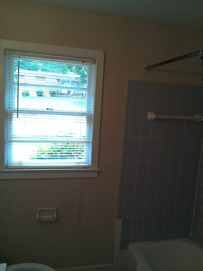 Building Photo - **ON HOLD**Total Electric** East Columbus, GA 3 Bedroom / 1 Bathroom Home for Rent***