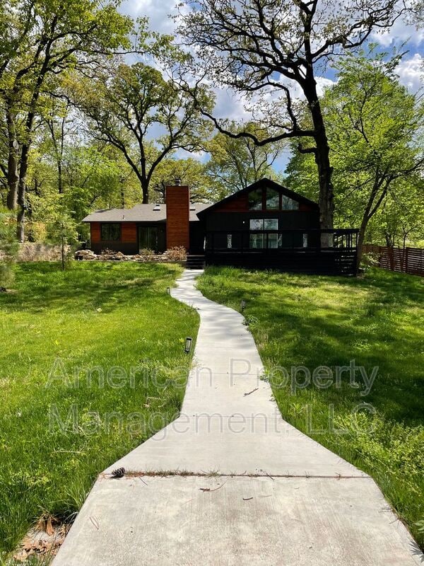 Building Photo - 3711 E 108th St