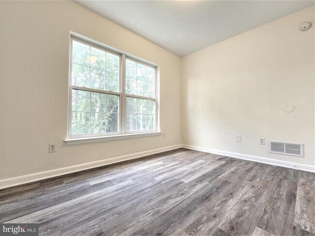 Building Photo - 62 Liberto Ln