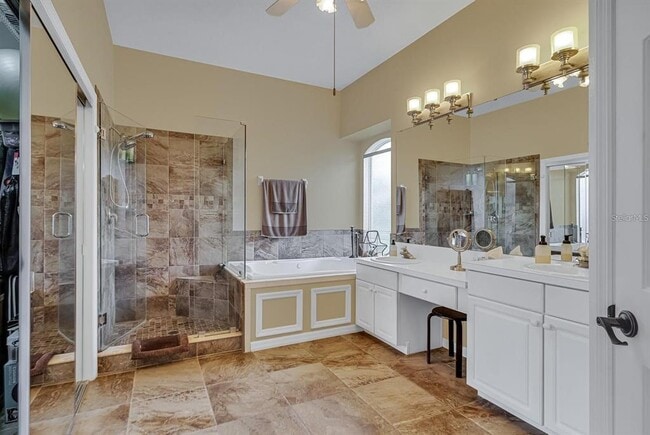 Building Photo - 13903 Bluewater Cir