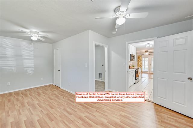 Building Photo - 320 Gardenia Ct