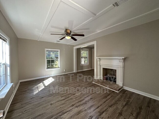 Building Photo - 1408 E 38th St