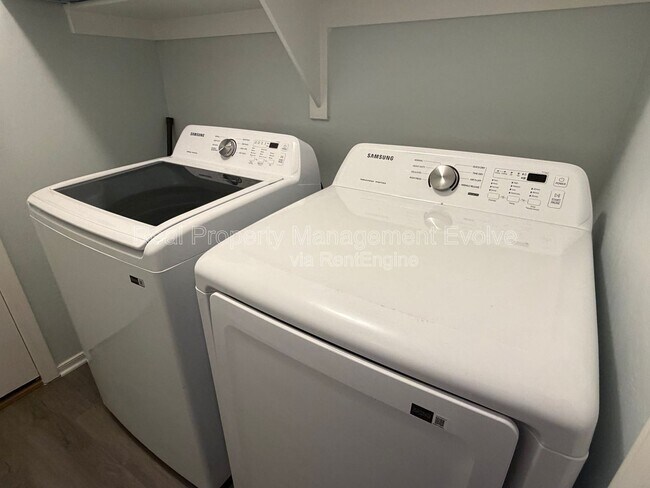 Building Photo - 25067 W Dove Trail