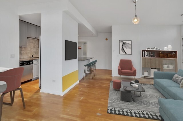 Building Photo - 3450 S Halsted St