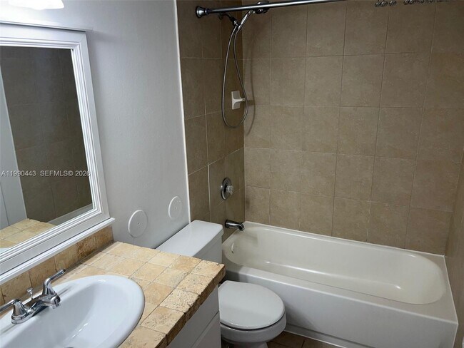 Building Photo - 13120 SW 92nd Ave