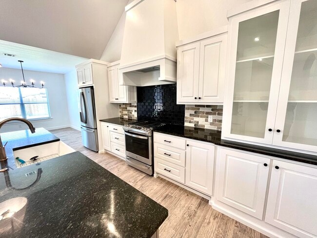 Building Photo - 5603 117th St