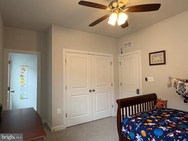 Building Photo - 7312 Mountaineer Dr