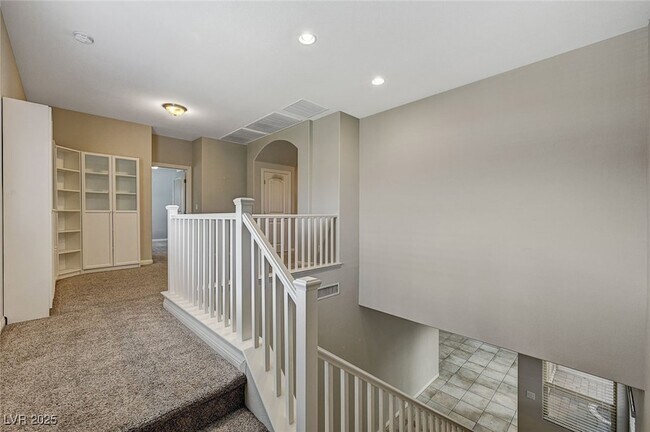 Building Photo - 9120 Mastodon Ave