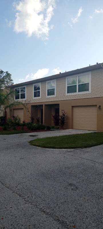 Building Photo - 2033 McMullen Ave