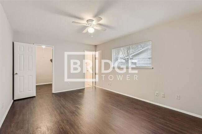 Building Photo - 6405 Magnolia Ln