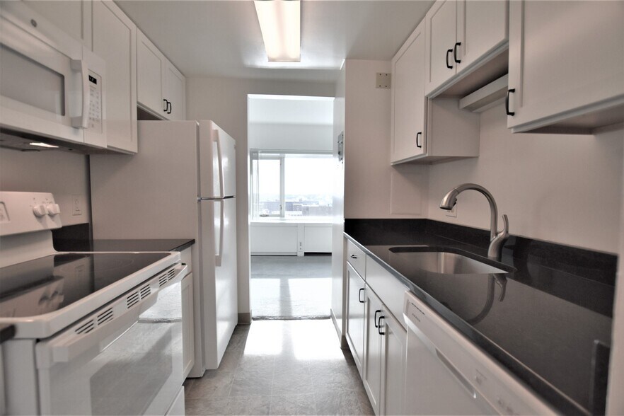 Kitchen - 555 E William St