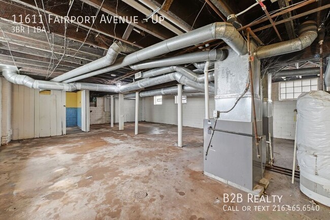 Building Photo - 11611 Fairport Ave