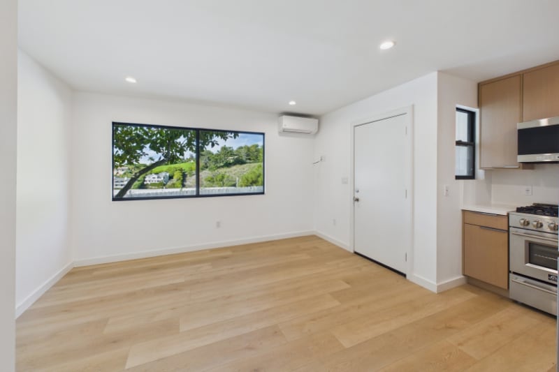 Building Photo - 2282 Whitney Ave