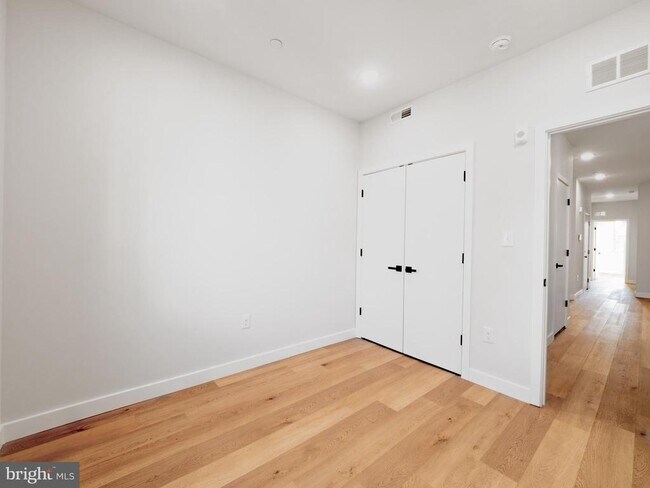 Building Photo - 4159 Westminster Ave