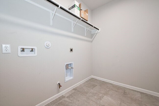 Building Photo - 29310 Sweet Orange Ct