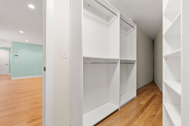 Building Photo - Keystone